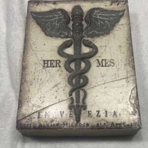 Vintage Style Hermes Box